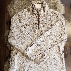 Warm, Soft and Cozy Sherpa NWOT